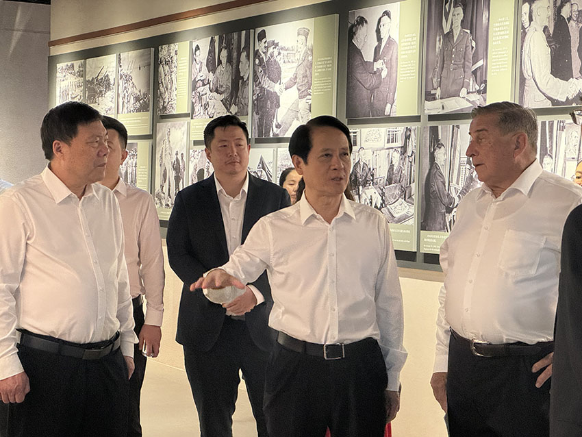 飛虎隊(duì)歷史圖片展重慶啟幕 美寶集團(tuán)受邀出席并揭幕